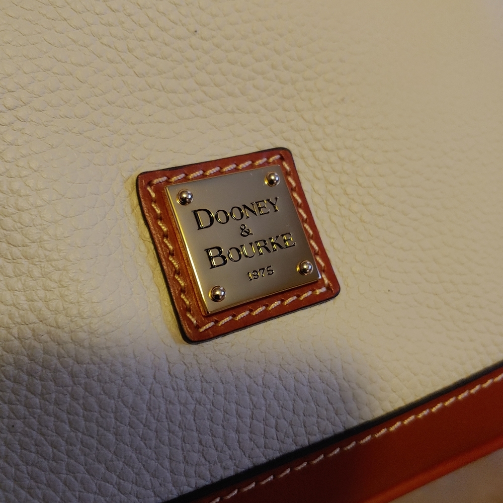 Brand New Dooney and Bourke Pebble Grain Satchel